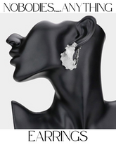 TEXTURED METAL CHUNKY HOOP EARRINGS