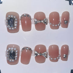SIZE SMALL SHORT SQUARE 190
