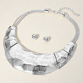 TEXTURED METAL COLLAR NECKLACE