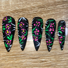 MATTE DAISY (BLACK)
