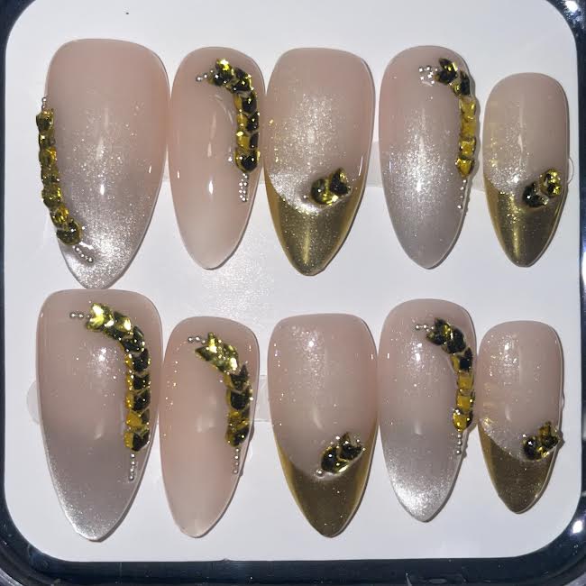 NAIL SET 648