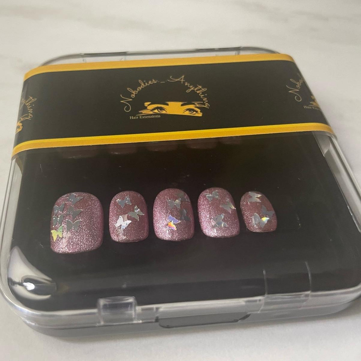 CLEARANCE PRESS ON NAILS