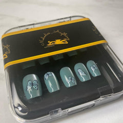 CLEARANCE PRESS ON NAILS