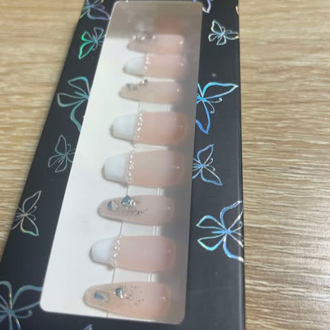 PRESS ON NAILS