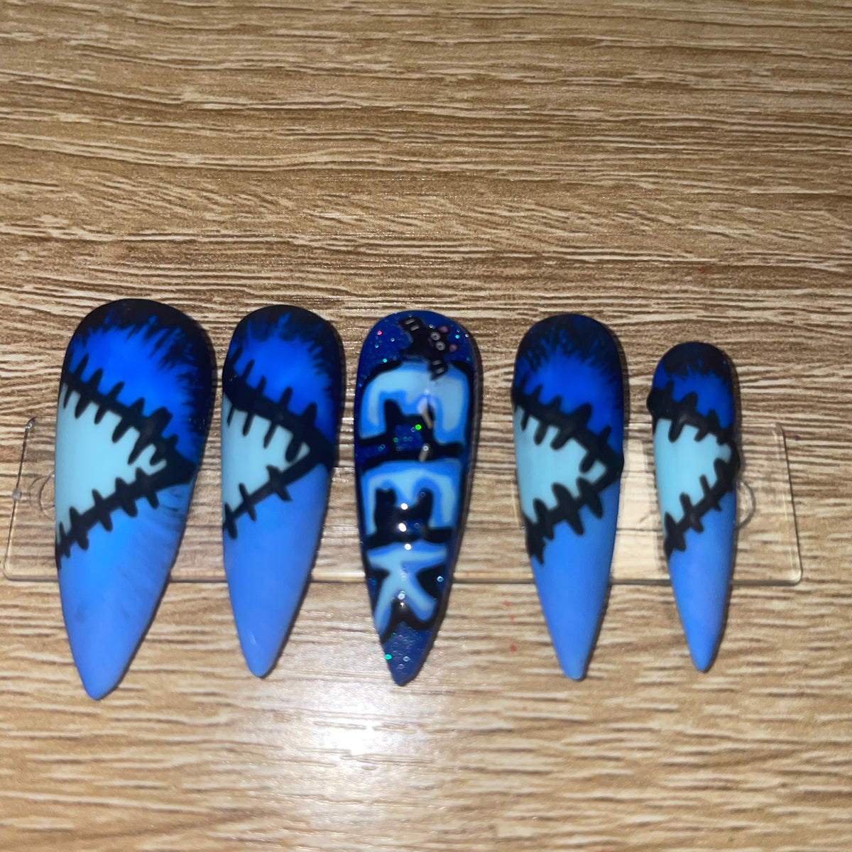 EEK BATS