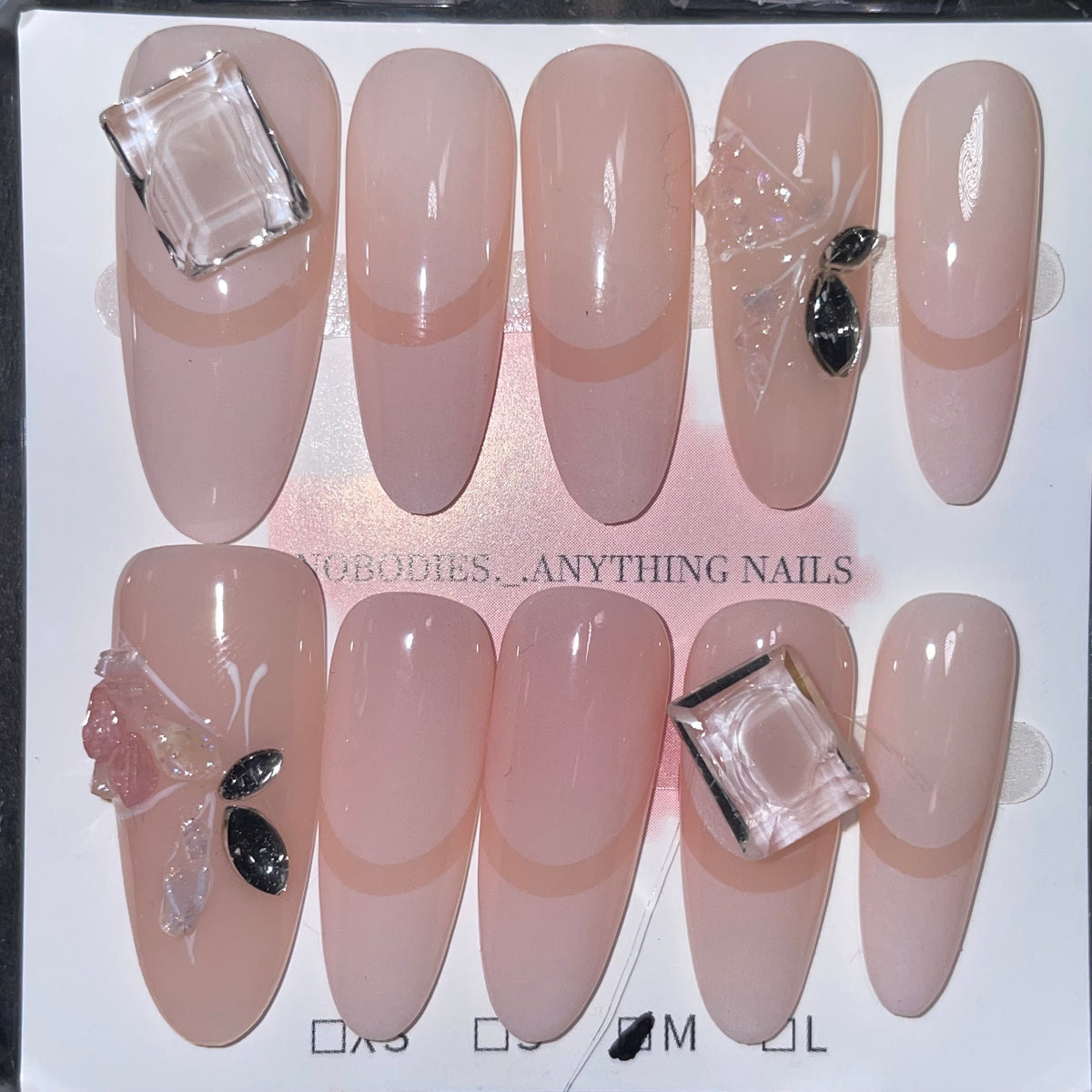 SIZE MEDIUM LONG OVAL 054