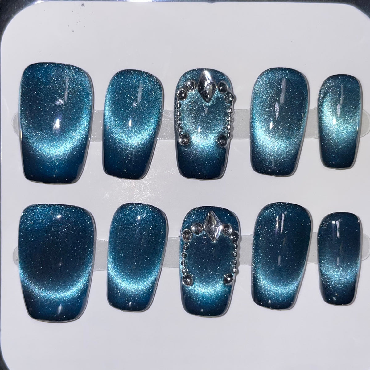SIZE SMALL MED SQUARE 090