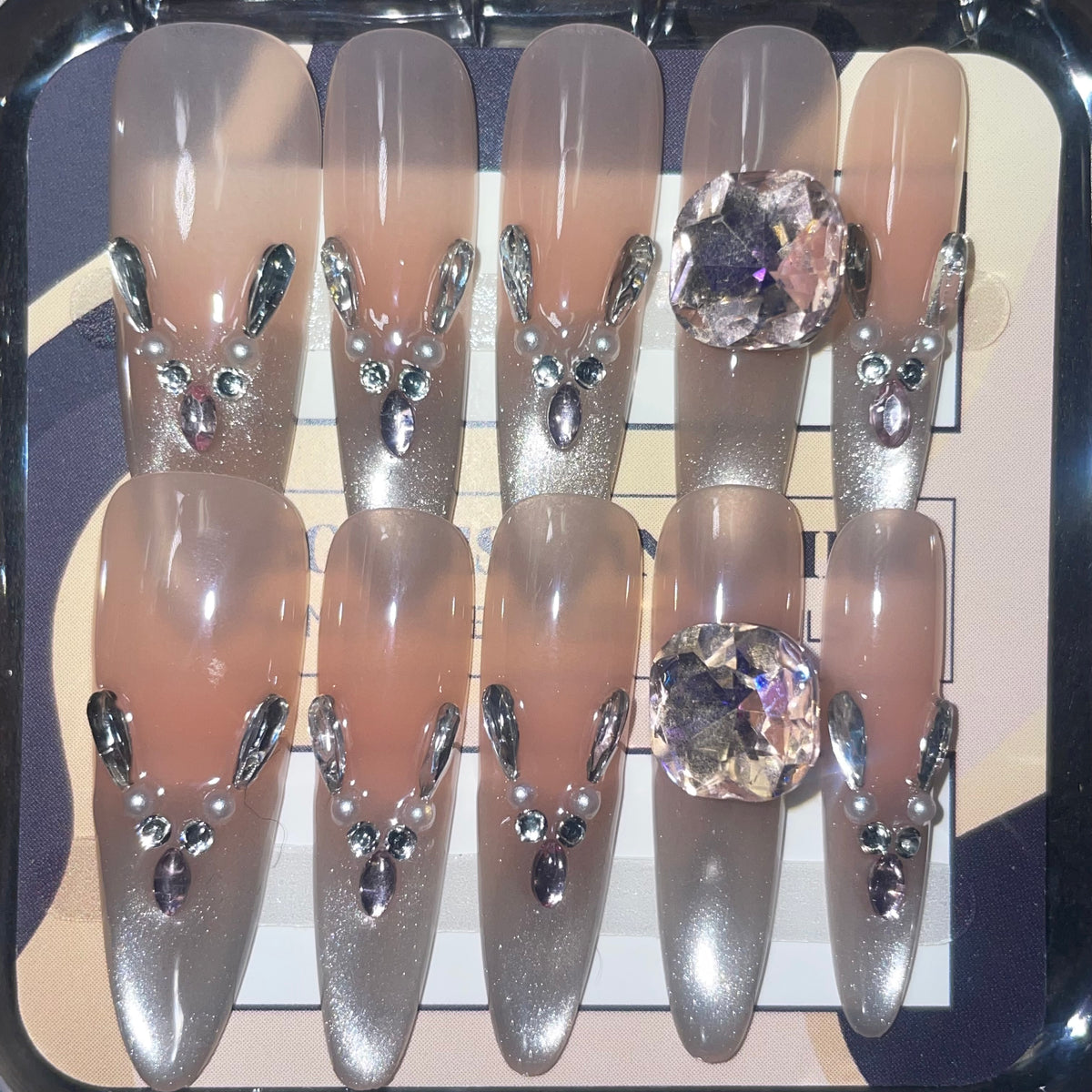 SIZE MEDIUM X-LONG ALMONDS 008