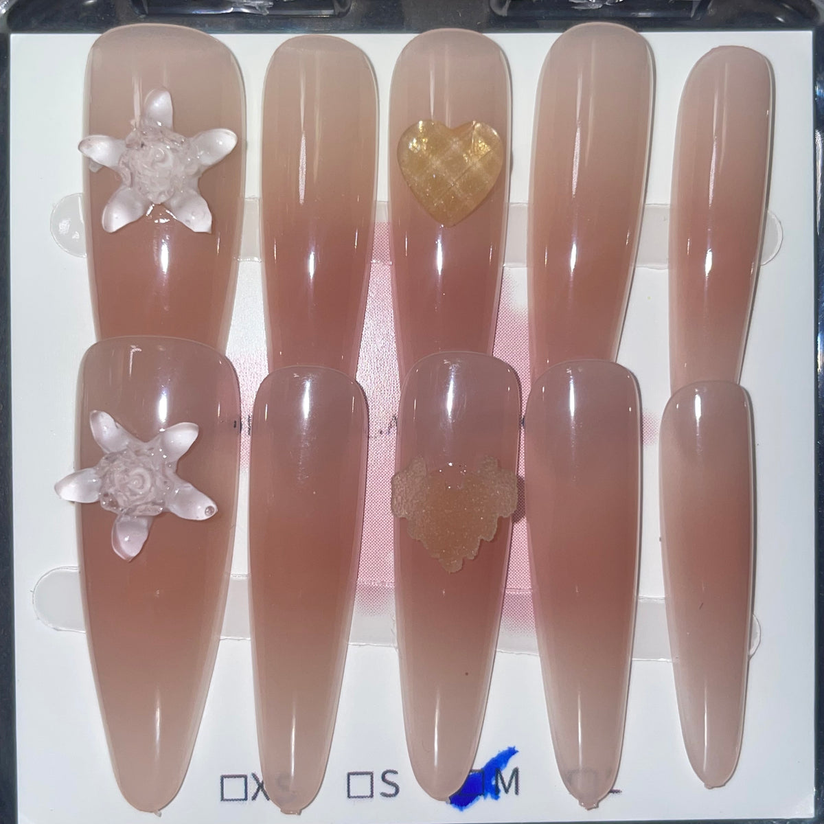 SIZE MEDIUM X-LONG ALMONDS 011