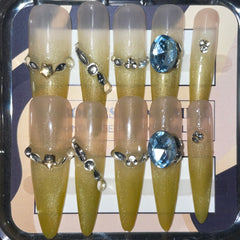 SIZE SMALL XLONG STILETTO 007