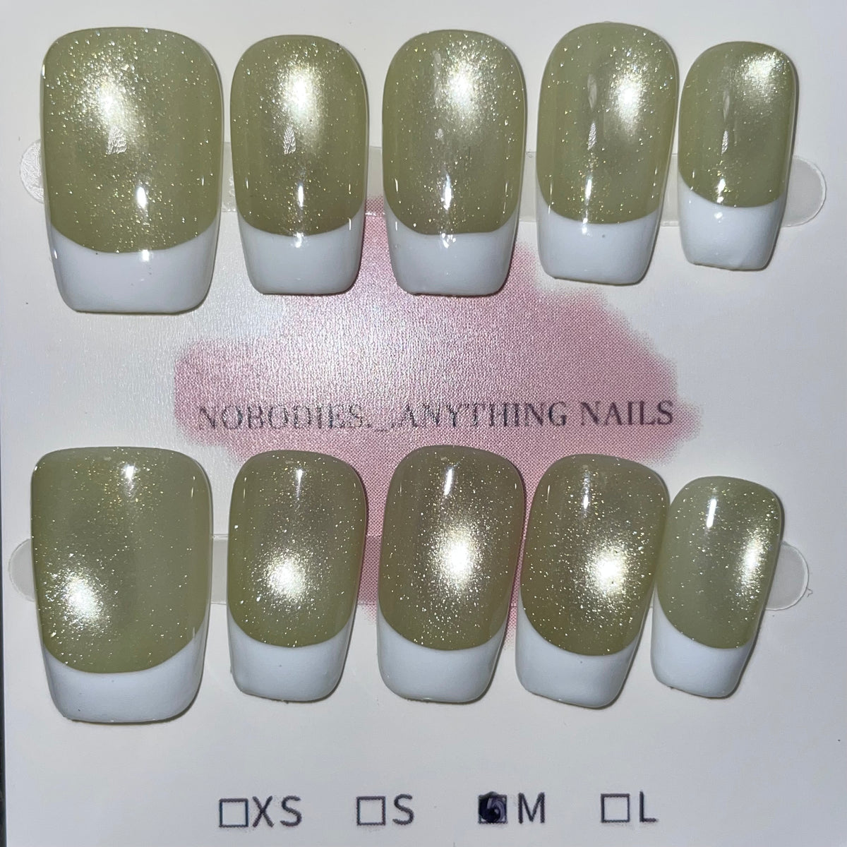 SIZE MEDIUM MED SQUARE 206
