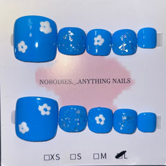 SIZE LARGE TOENAILS 006