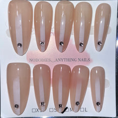 SIZE MEDIUM LONG ALMOND 009