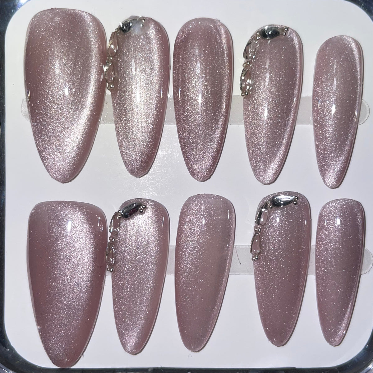 SIZE MEDIUM LONG ALMOND 039