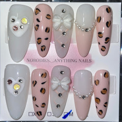 SIZE MEDIUM LONG ALMOND 038