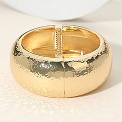 CHUNKY HAMMERED METAL HINGED BANGLE BRACELET